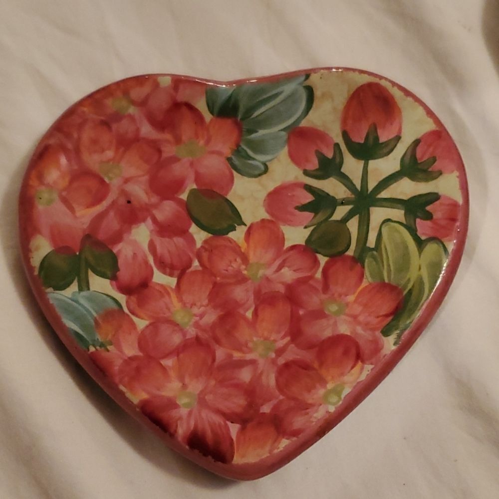 Lesal Ceramics Heart Dish NWT